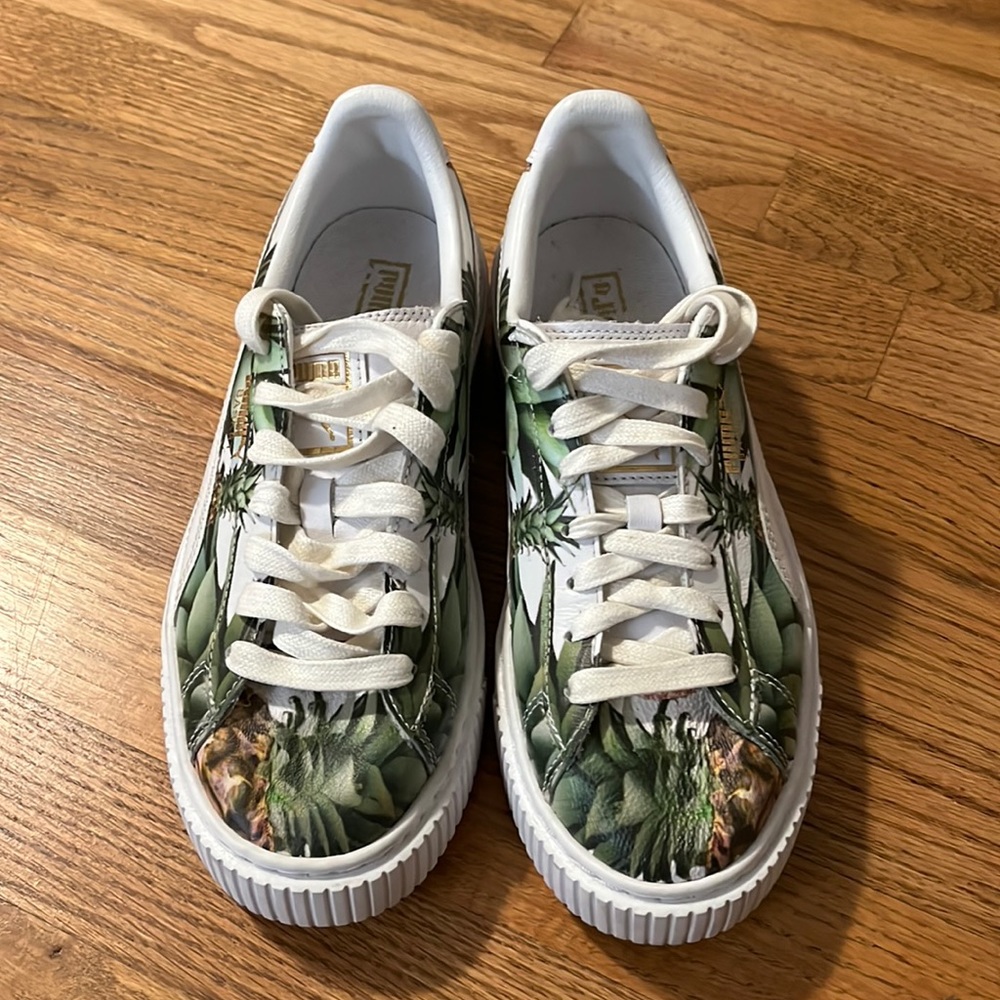 Puma Pineapple Platform Sneakers Size 6 Youth